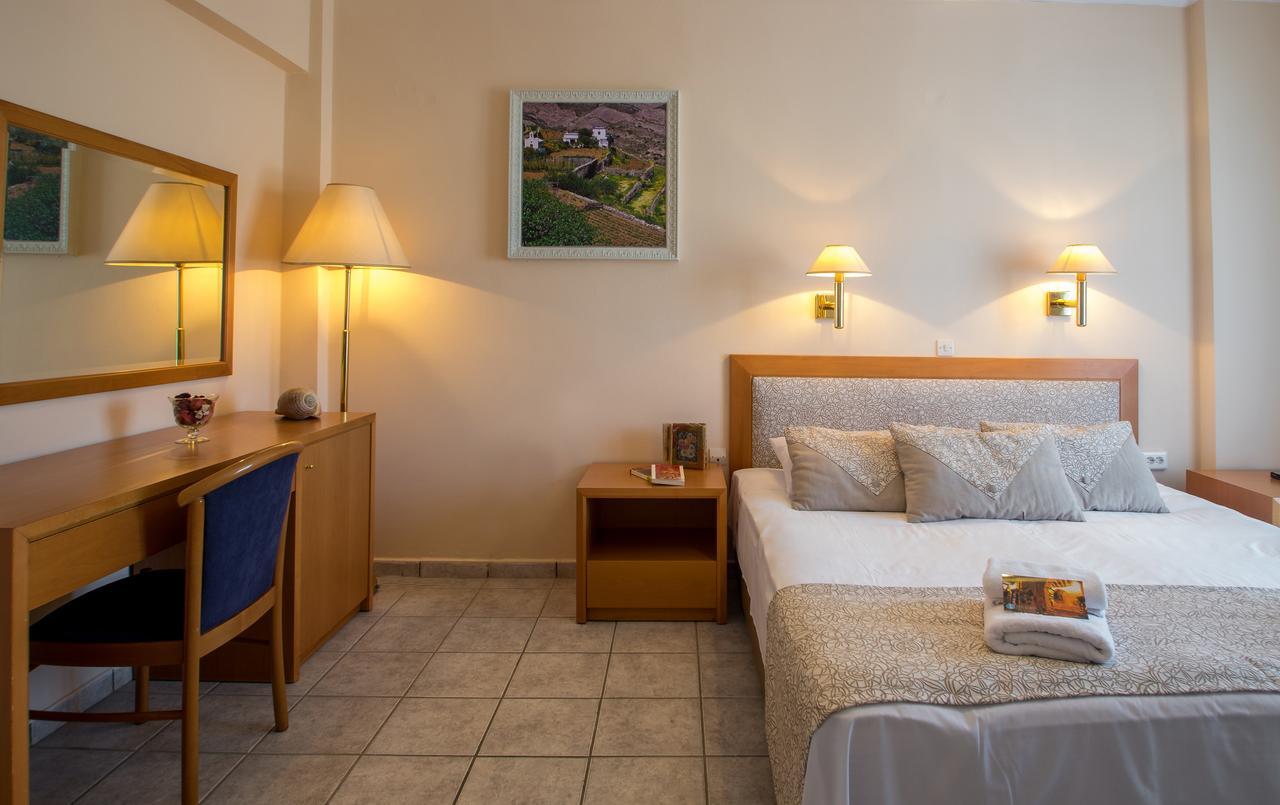 Syros Atlantis Hotel Vari  Exterior photo