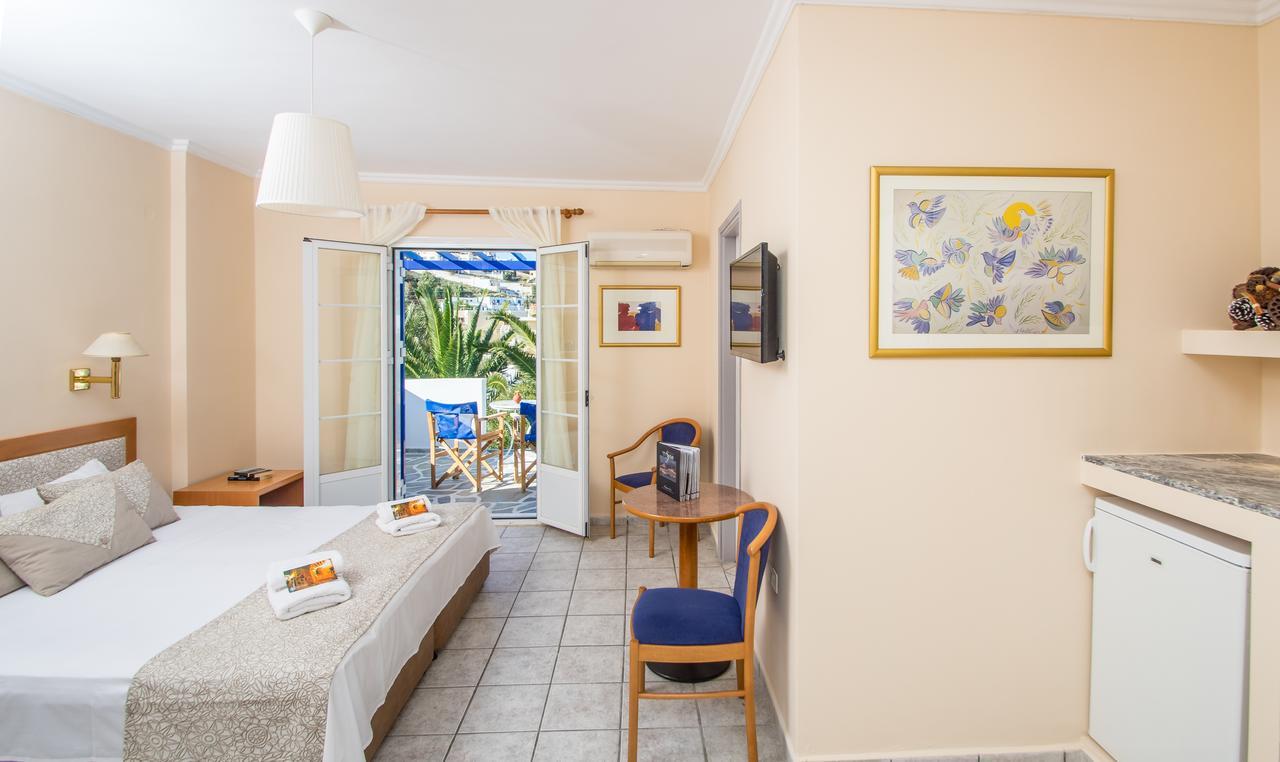 Syros Atlantis Hotel Vari  Exterior photo